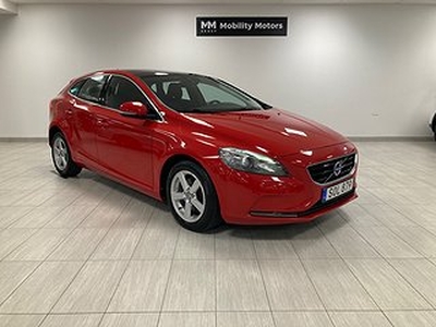 Volvo V40 T3/Momentum/Panorama/Värmare/GPS/150HK