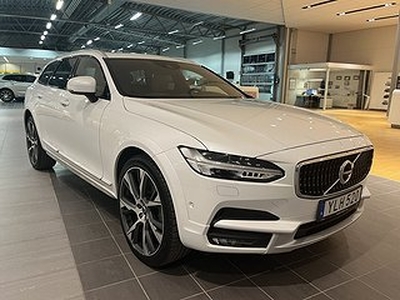 Volvo V90 Cross Country T6 AWD Pro | Bower & Wilkins | Taklucka | Läder | 360 Kamera |