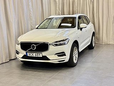 Volvo XC60  T8 AWD Recharge Advanced Edition. Momen