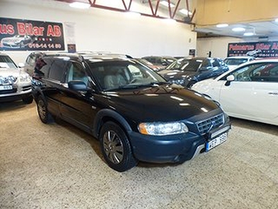 Volvo XC70 2.5T AWD Automat Momentum Ny Besiktigad 210hk