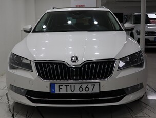 Skoda Superb 2.0 TDI 4x4 Panorama Navi Drag Värmare L&K