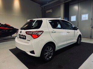 Toyota Yaris Hybrid e-CVT Active Euro 6 Bluetooth Backkamera