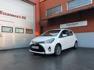 Toyota Yaris Hybrid e-CVT Active, Navi, B-kamera Euro 6