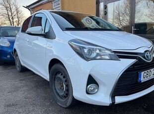 Toyota YarisHybrid e-CVT Active Euro6 Nybes Avb:- mån 2016, Halvkombi