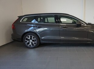 Volvo V60 B3 Bensin Core / 360 kamera / Bränslevärmare