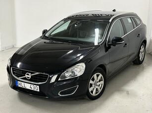 Volvo V60 D5 AWD Summum /Kamera /Skinn /Kamrem bytt /1 Ägare