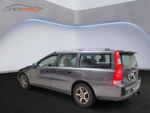 Volvo V70 2.4 Kinetic Euro 4 /Nybesiktad/ Påkostad