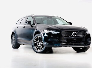 Volvo V90 Cross Country B47 AWD 197HK PANORAMA SVENSKSÅLD