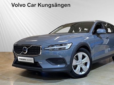 Volvo V60Cross Country B4 AWD Diesel Core 2023, Kombi