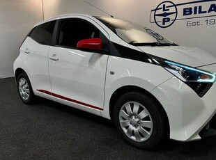 Toyota Aygo1.0 X-PLAY Style | Vhjul | Backkamera | 2018, Halvkombi