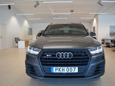 Audi SQ7 Audi SQ7 4.0 TDI V8 HUD Pano Värm 7-Sits Sv-såld