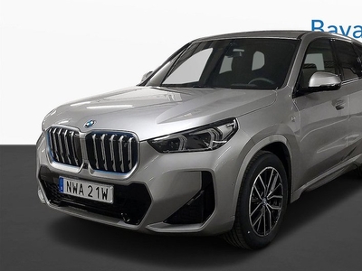 BMW iX1xDrive30e M-Sport Drag 2023, SUV