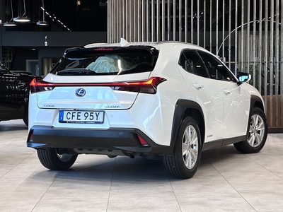 Lexus UX 250h CVT Comfort Teknikpaket/B-Kam/Carplay/SoV Hjul