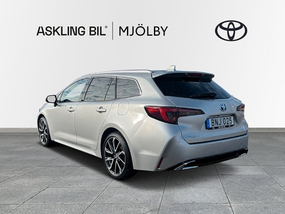 Toyota Corolla Touring Sports 1.8 Hybrid Executive Moms