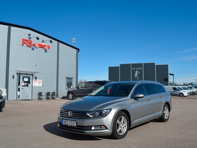 Volkswagen Passat SC 2.0 TDI 150 hk Euro 6 D-Värmare Navi