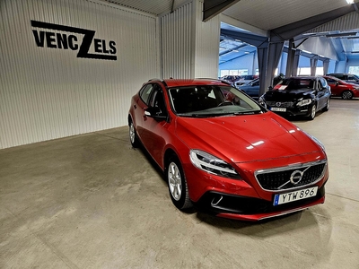 Volvo V40 Cross Country D3 Euro 6 GPS Värmare VOC Mycket fin