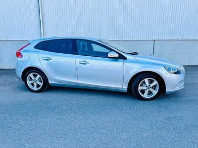 Volvo V40 D3 Geartronic, 150hk Kinetic