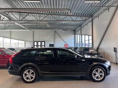 Volvo V90 Cross Country D4 AWD Geartronic Momentum Kamrembytt