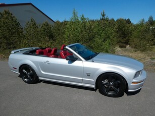 Ford Mustang GT Cab / Inkommande bil !