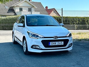 Hyundai i20 1.2 Go Edition, Rattvärme, p-sensor, Euro 6