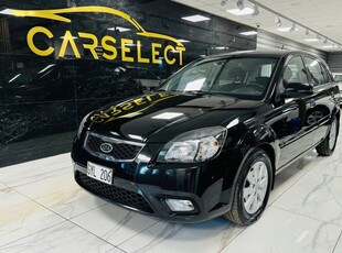 Kia Rio1.4 Nybesiktigad 2010, Halvkombi