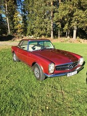 Mercedes-Benz SL 230 Pagoda