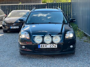 Toyota Avensis Kombi 2.4 D-4 VVT-i Executive Nybes Drag Skinn