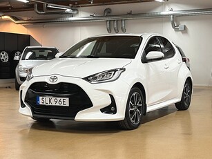 Toyota Yaris 1.5 Active Plus 125HK-VHJUL-BKAMERA-CARPLAY MM