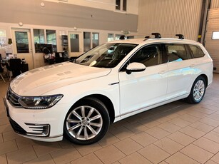 Volkswagen Passat Sportscombi GTE Värmare