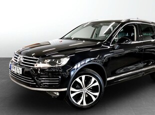 Volkswagen Touareg3.0 V6 TDI R-LINE VÄRMARE V-HJUL 2017, SUV