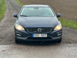 Volvo V60 T3 Euro 5 | NYBES | FACELIFT