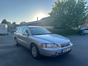 Volvo V70 2.4 Kinetic Euro 4,Dragkrok,Fullservad