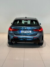 BMW 118 i M-Sport, Rattvärme, Navigation