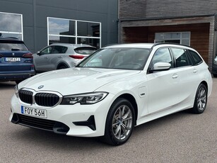 BMW 330e xDrive Touring Steptronic Navigation