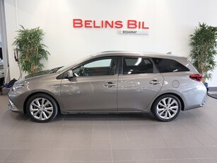 Toyota Auris 1.8 Hybrid Touring Sports Executive