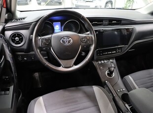 Toyota Auris Hybrid e-CVT Active MOMS/KAMERA/MOTORVÄRMARE