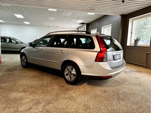 Volvo V50 1.6 D Kinetic Motorvärmare Ny servad