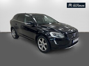 Volvo XC60 D4 AWD Geartronic Momentum Panorama Helskinn