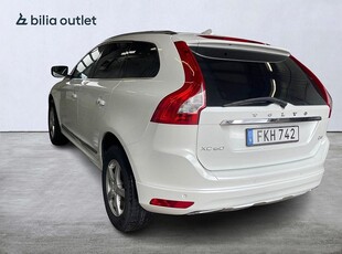 Volvo XC60 D4 Summum Värmare Panorama Navi Keyless H&K VOC