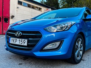 Hyundai i30 Kombi 1.6 GDI Comfort Låga Mil|Rattvärme|PSensor