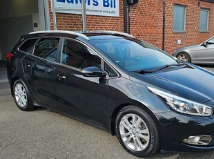 Kia Cee´dCEED sw 1.6 CRDi EX Comfort 1 Ägare 2013, Halvkombi