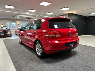 Volkswagen Golf 1.6 TDI BMT Design nykamrem SÅLD