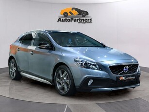 Volvo V40 Cross Country D3 Summum Pano Läder Kamera Keyless