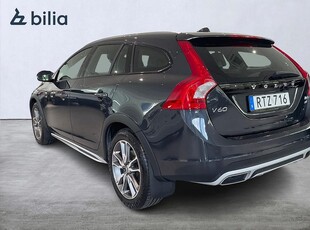 Volvo V60 Cross Country D4 AWD Bus Adv Summum