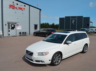 Volvo V70 2.5FT 231 hk R-Design M-Värmare Drag Nybesiktigad