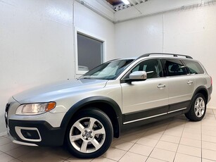 Volvo XC70 D3 AWD Auto Summum VOC / Keyless / Värmare / Drag