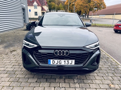 Audi Q8 Quattro 55 E-TRON S LINE 408HK