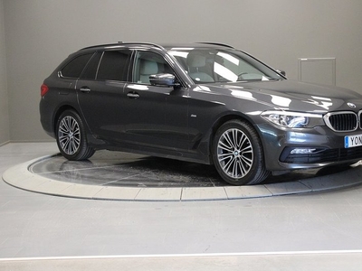 BMW 520d xDrive Sport Line Parkvärmare Navigation Drag 2018, Kombi