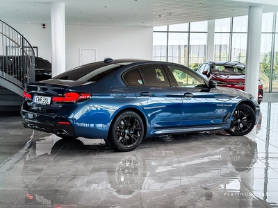 BMW 545 e xDrive Sedan M-Sport / Inovation / Drag