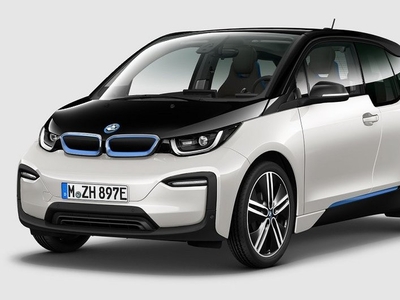 BMW i3120 Ah Stora skärmen Vinterhjul 2022, Halvkombi